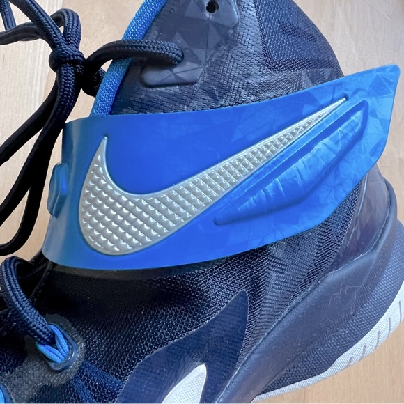 LeBron Zoom Soldier 8 'Midnight Navy' - Picture 11 of 15